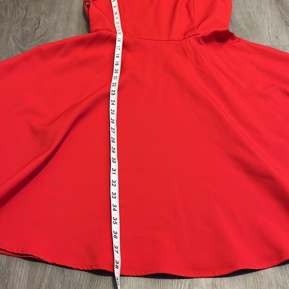 Absolutely gorgeous red dress ❤️. Size S - Picture 8 of 10
